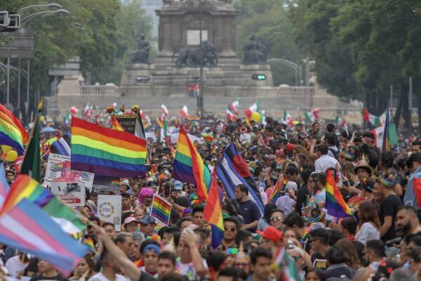 La comunidad LGBTQ+ ha sido discriminada a lo largo de la historia. En general, estas conductas tienden a iniciar en sus propios hogares